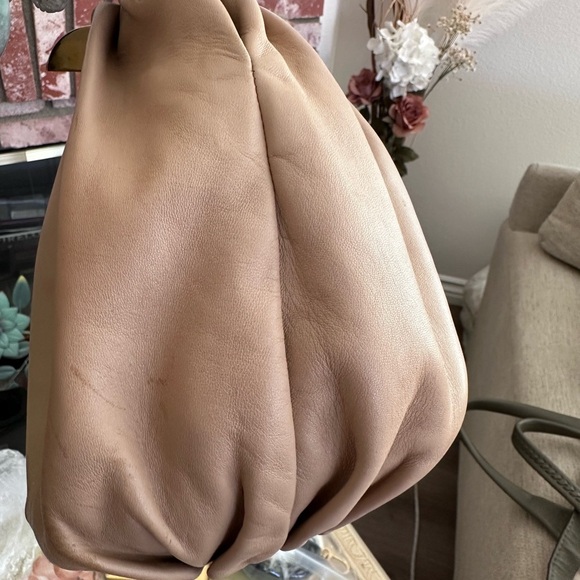 Loewe Rare two toned Limited Edition Bounce Bag Beige Leather Gold HW - Picture 14 of 15